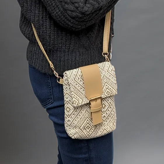 Aztec Buckle Crossbody Bag - Golden Oatmal