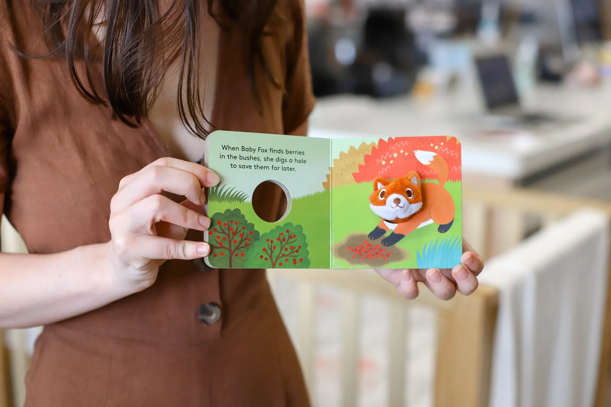 Baby Fox: Finger Puppet Book