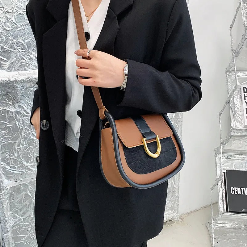 CL1033 - Korean Trendy Messenger Bag